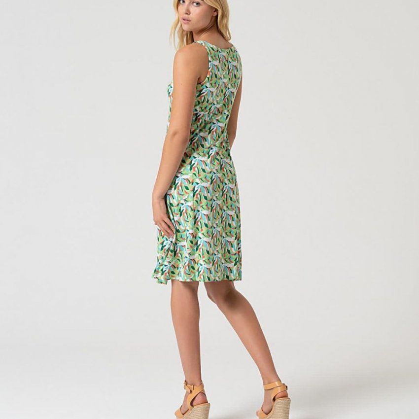 Vestido estampado hojas verdes de Surkana