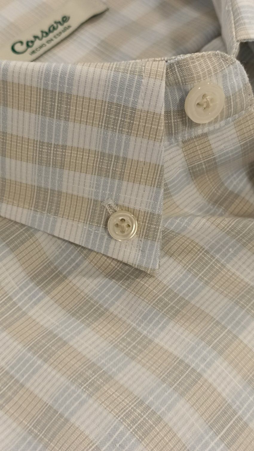 Camisa cuadros blanco, celeste y beige de Corsare