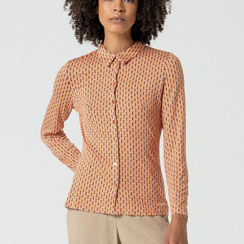 Camisa de punto naranja estampada de Surkana
