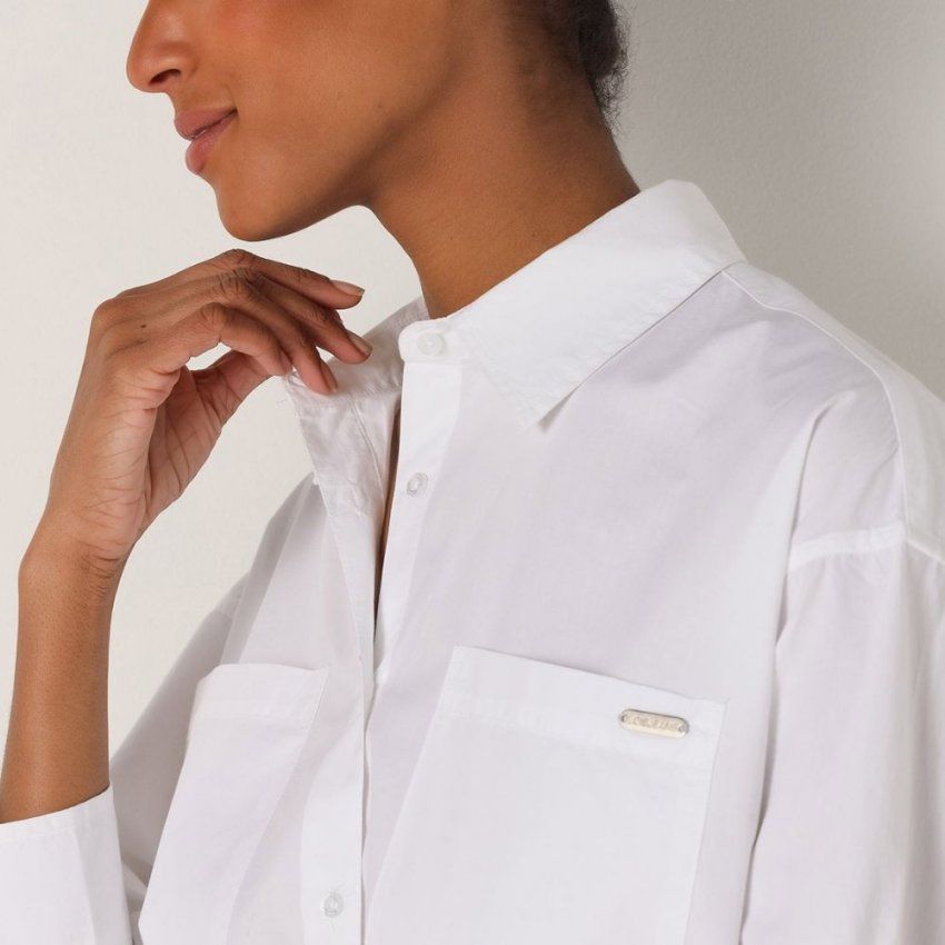 Camisa blanca de Lois