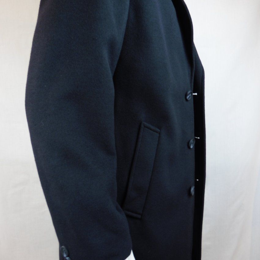 Chaquetón largo paño marino de Alexander & Co
