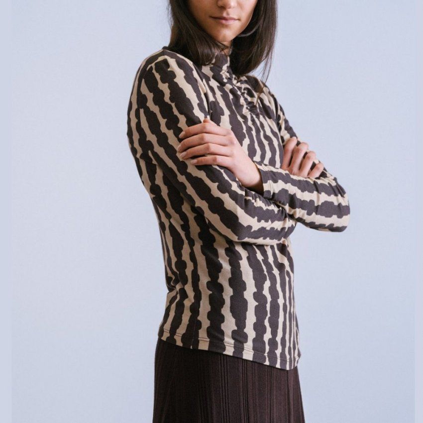 Camiseta beige dibujo marrón de WNT Collection