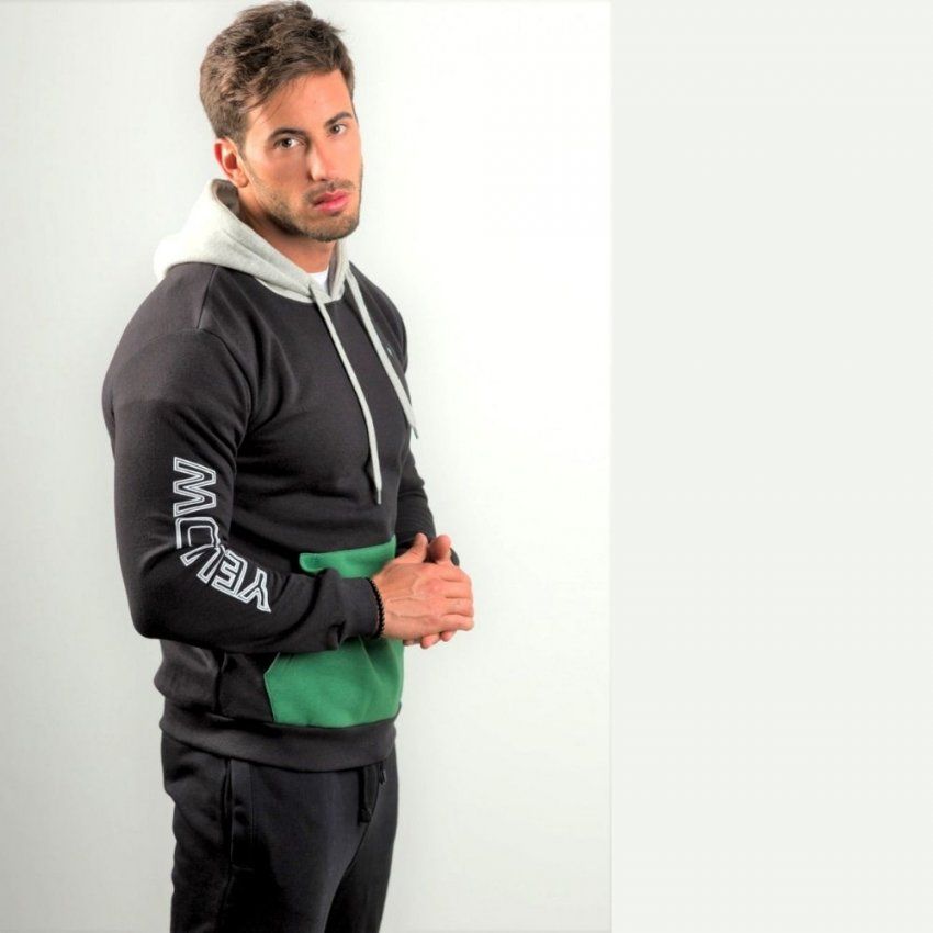 Sudadera azul marino con verde de Yellow Skin