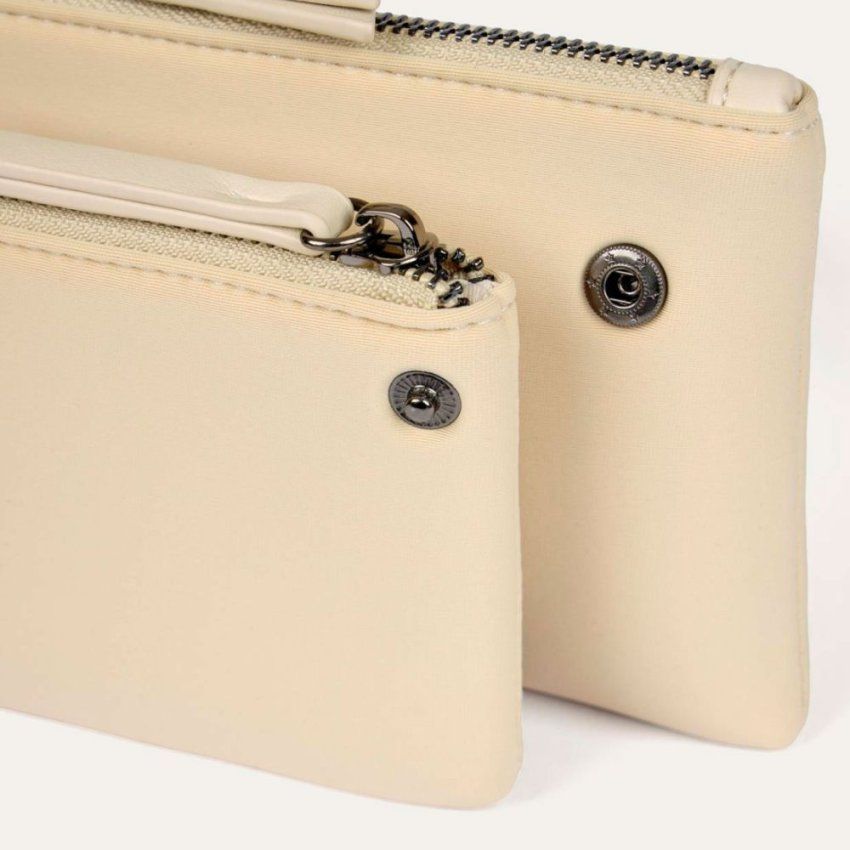 Monedero crudo de Surkana