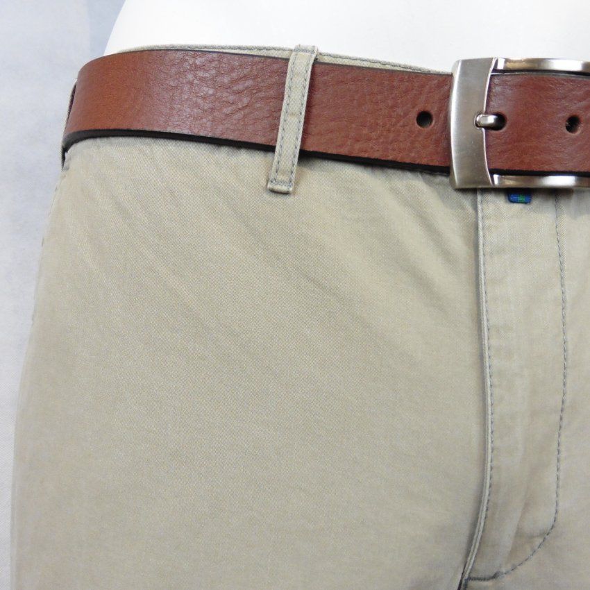 Pantalón beige de Décimo Hombre