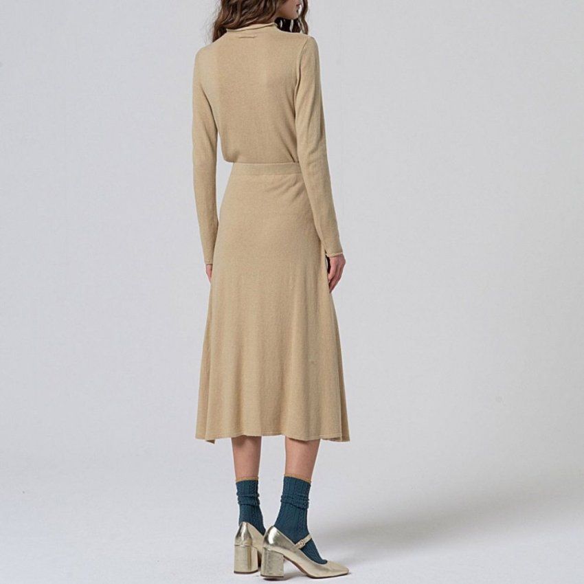 Falda de punto beige de Surkana