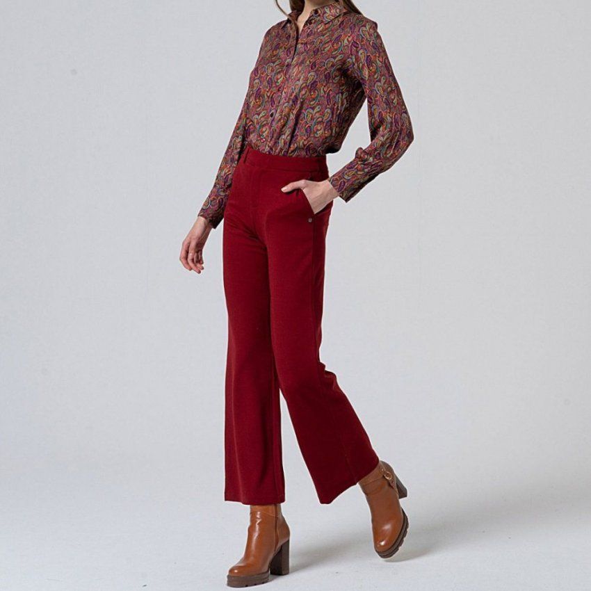 Pantalón punto rojo de Surkana