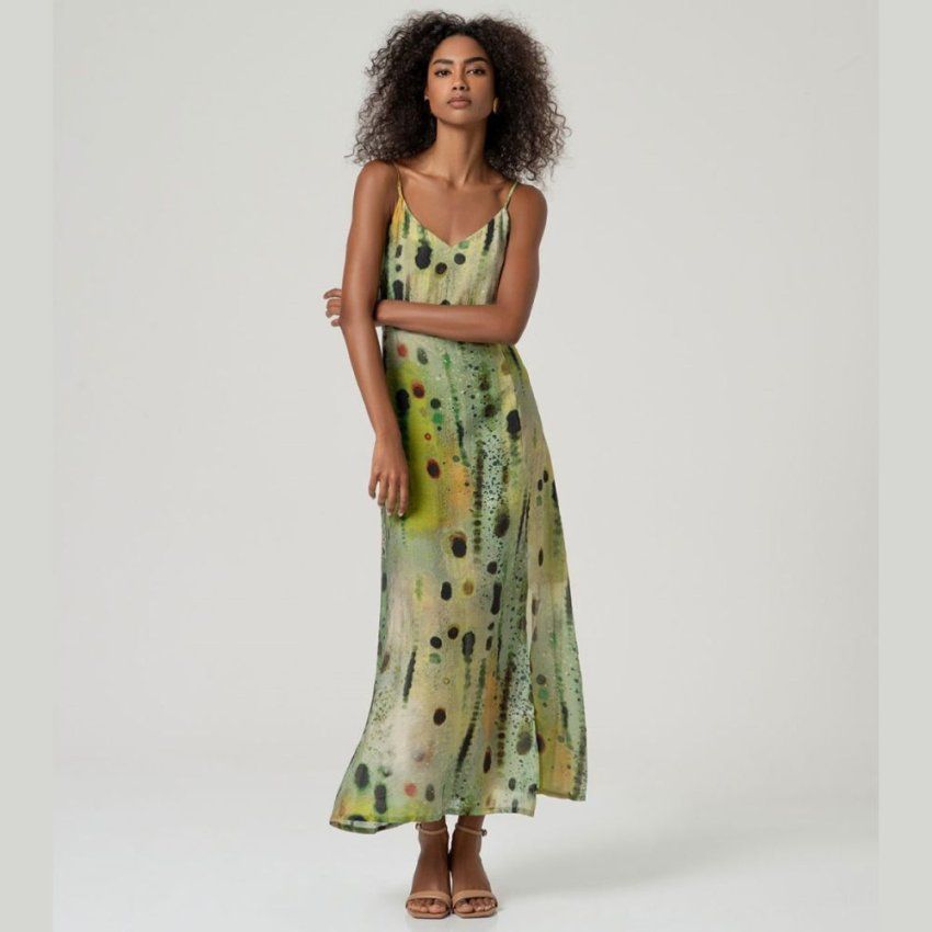 Vestido largo estampado acuarela verde de Surkana