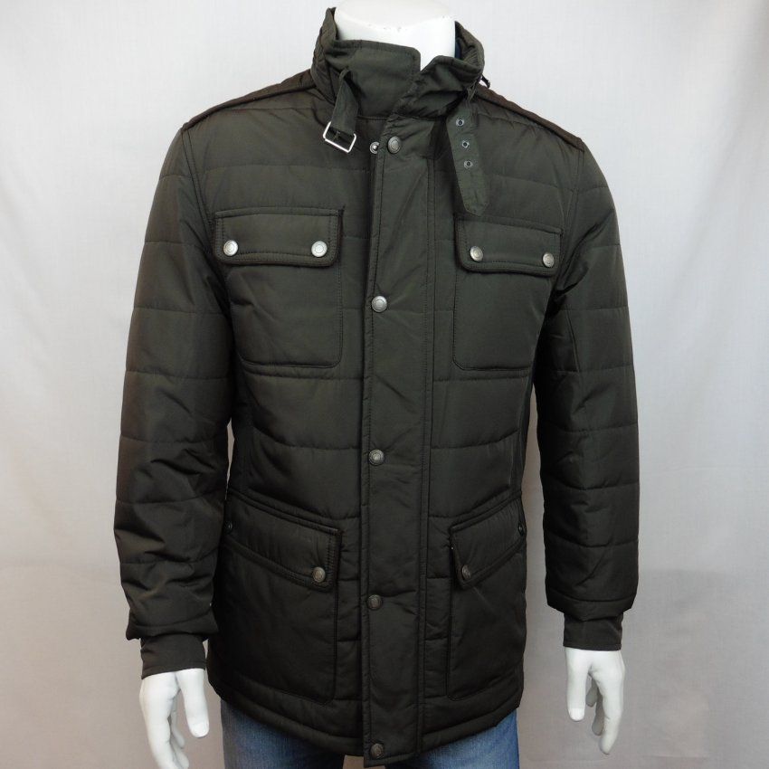 Chaquetón marrón de Javier Lobato