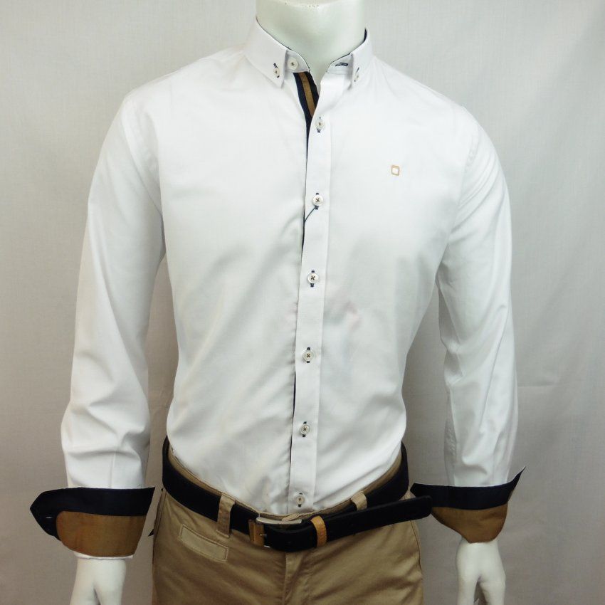 Camisa blanca dibujo al tono de Yellow Skin