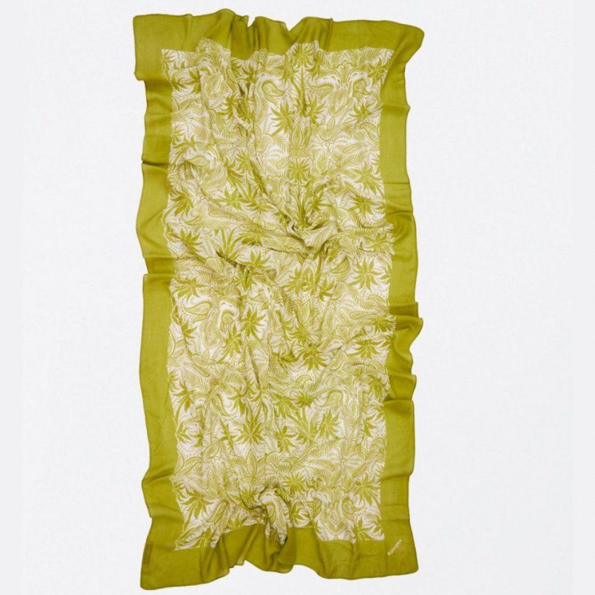 Pañuelo verde y crudo con flores crudo de Surkana