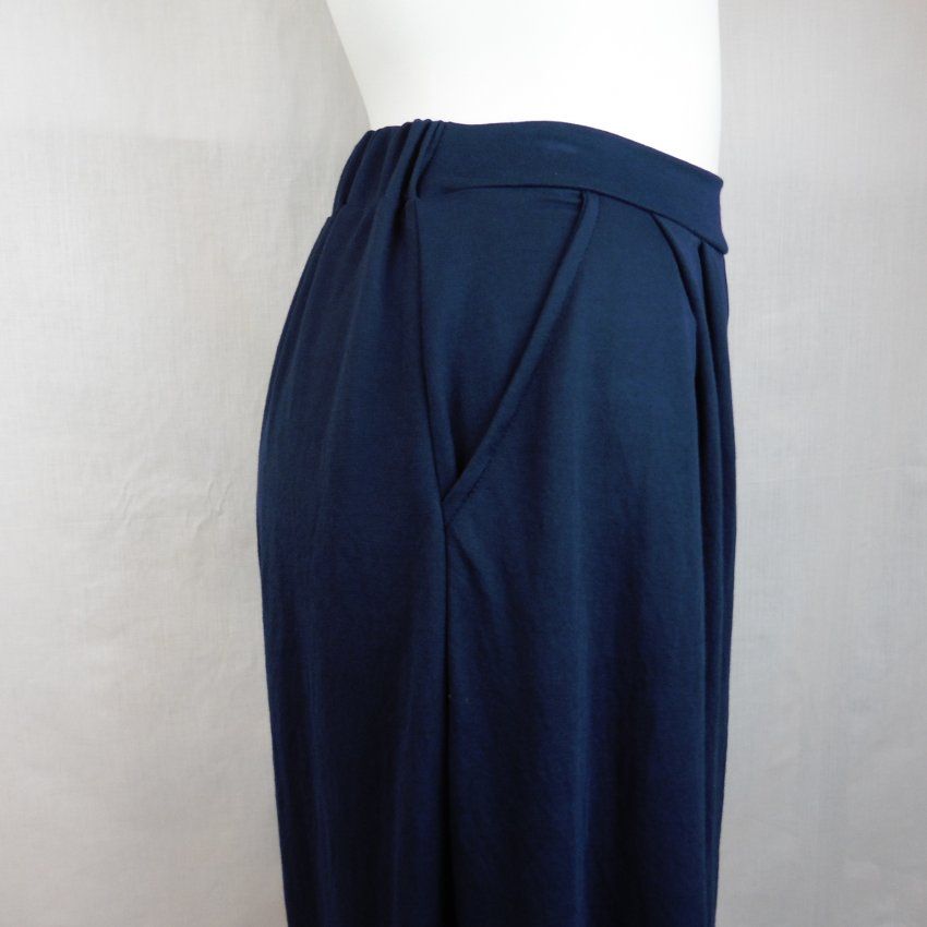 Pantalón ancho azul marino de WNT Collection
