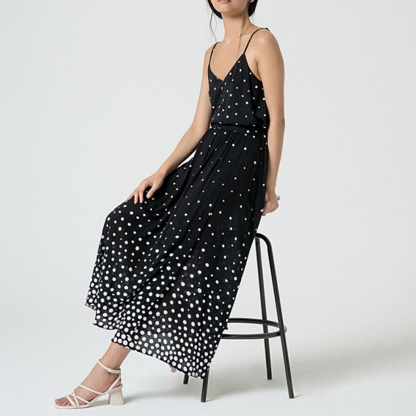 Top negro con lunares de Surkana