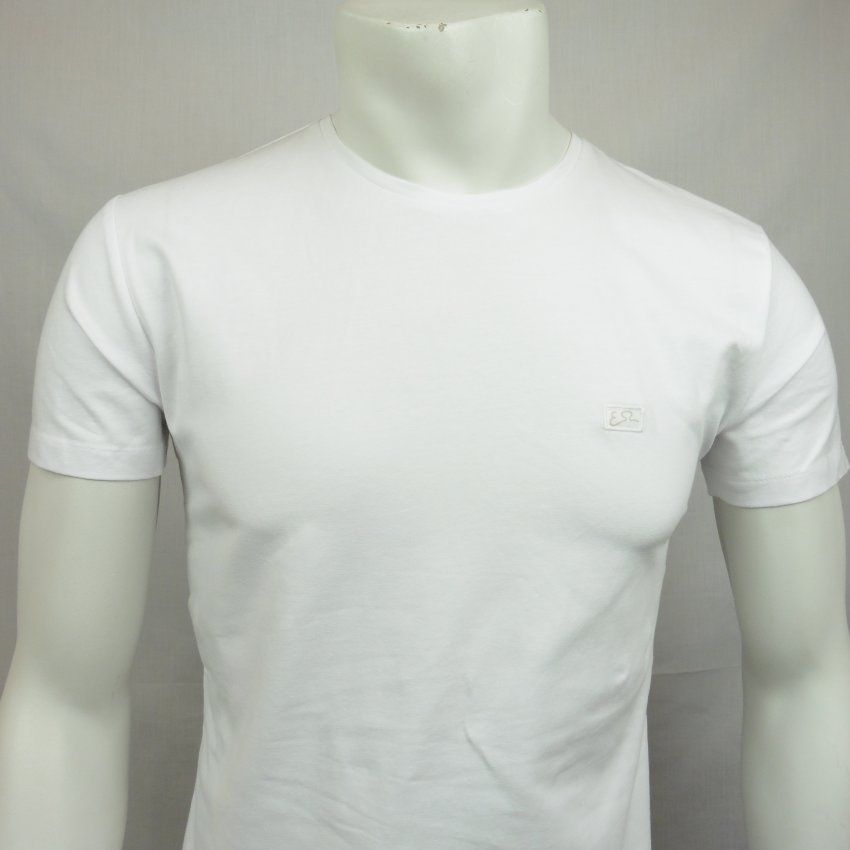 Camiseta básica blanca de Yes-Zee
