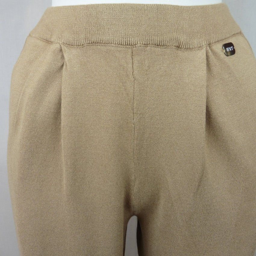 Pantalón punto de WNT Collection