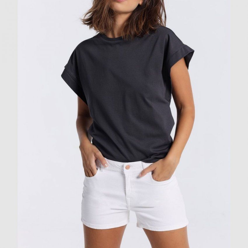 Short blanco de Lois