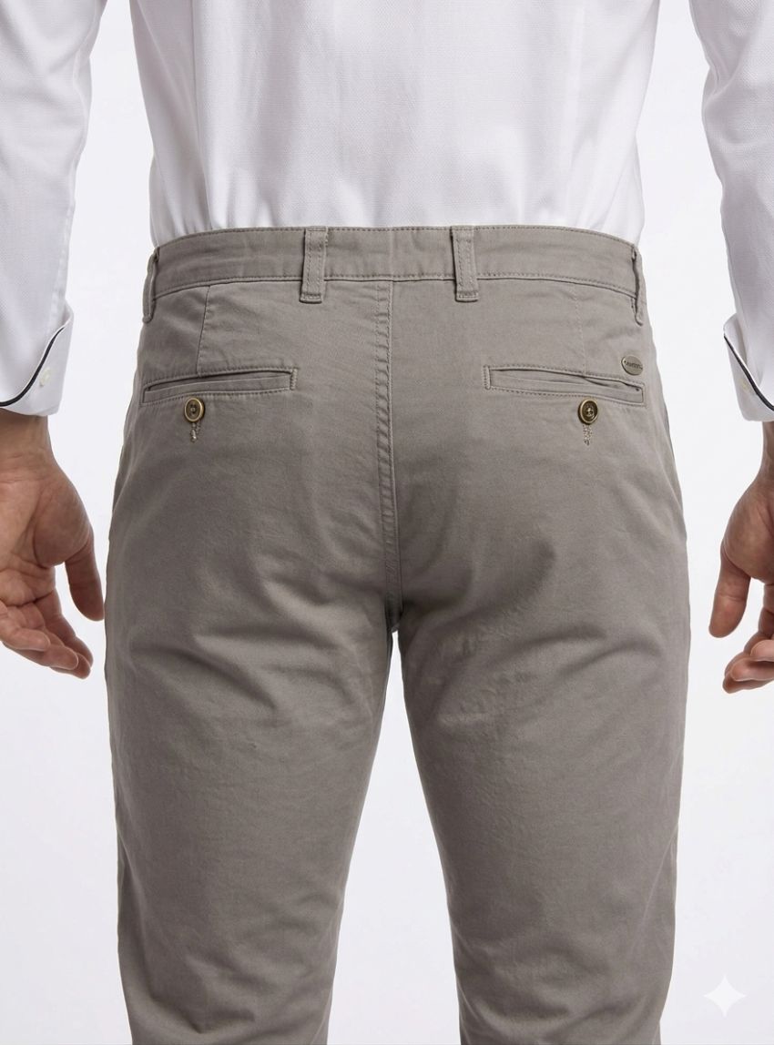 Pantalón gris de Tayron's