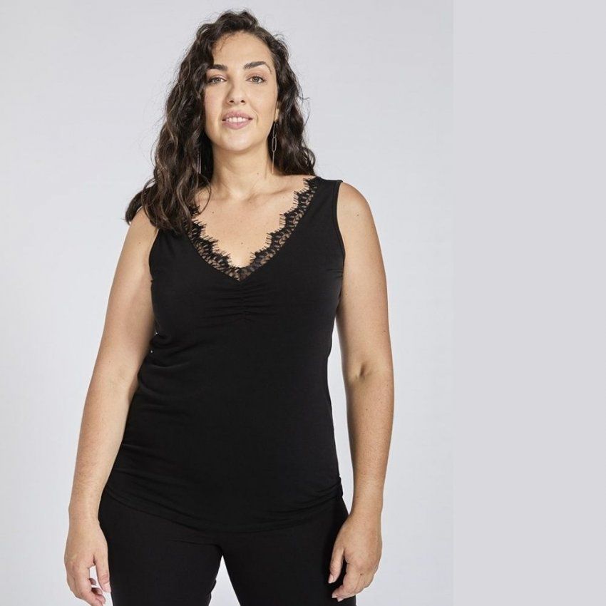 Top lencero negro de SPG Woman