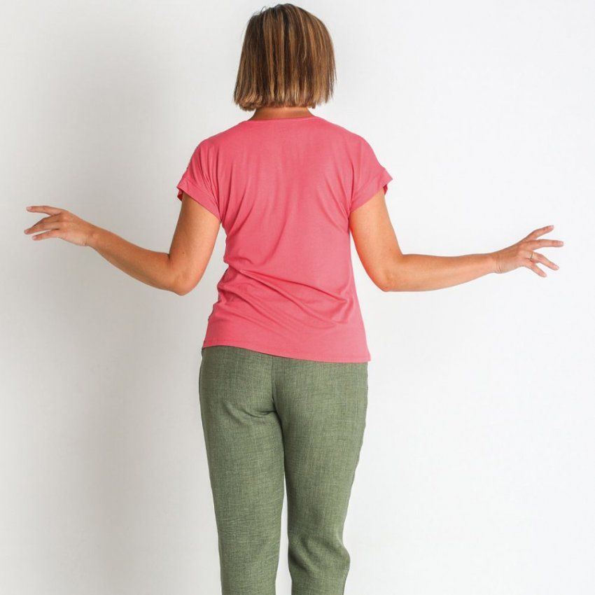Camiseta estampada anudada de Lourdes Castillo