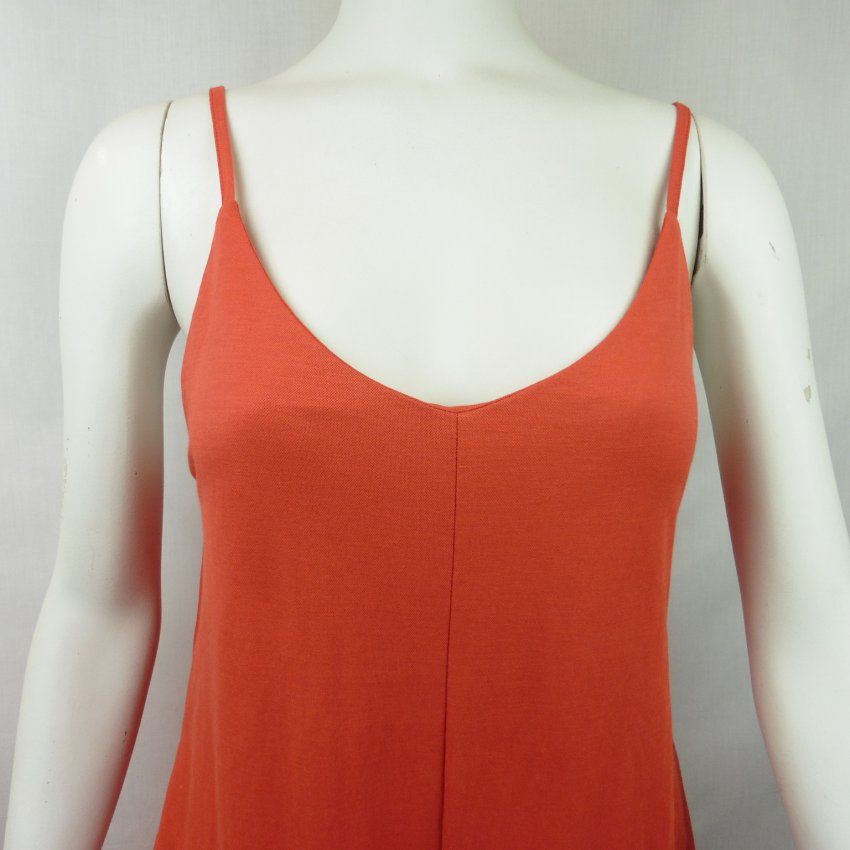 Mono naranja de WNT Collection