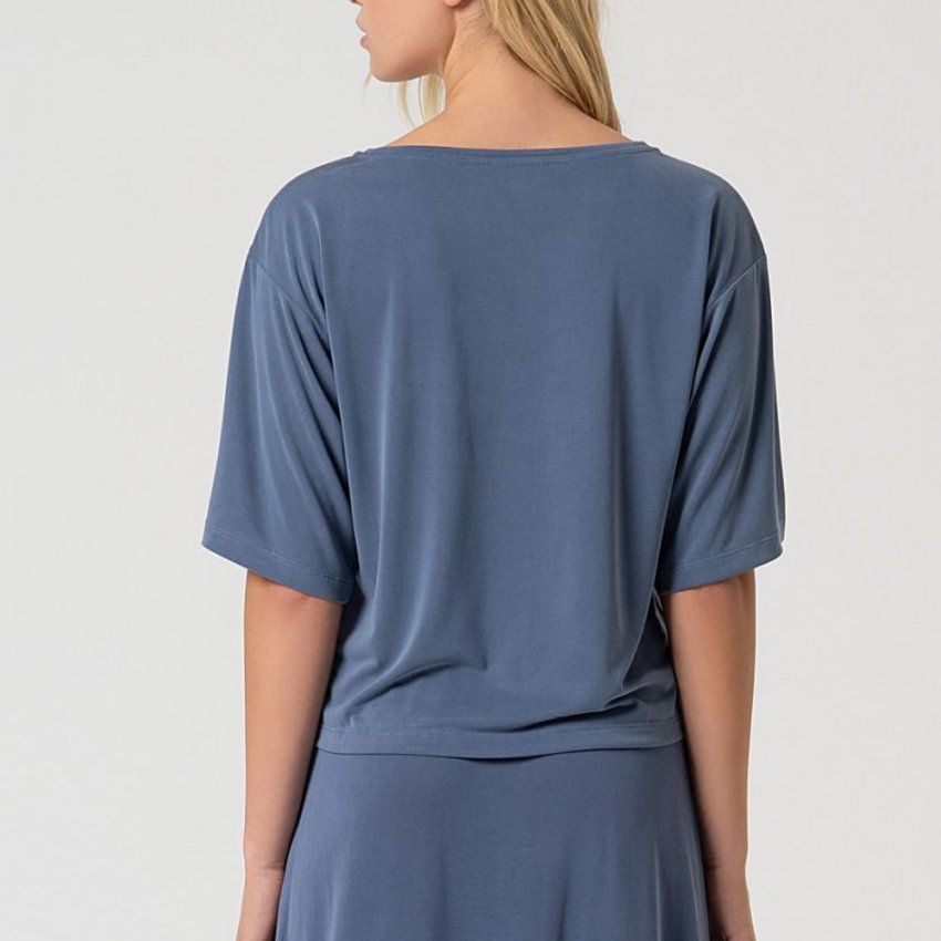 Camiseta modal azul de Surkana