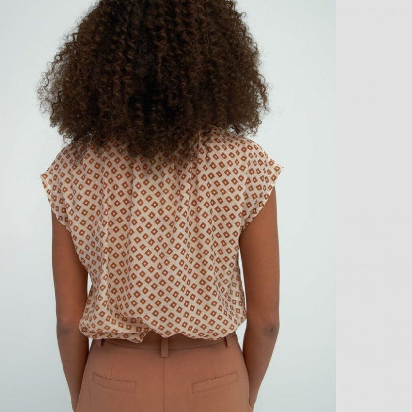 Blusa estampado de rombos de Surkana