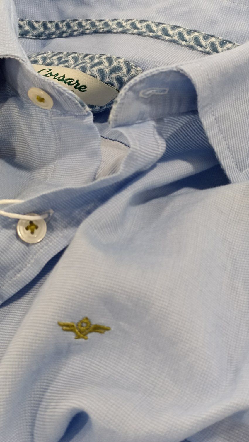 Camisa celeste mil puntos de Corsare