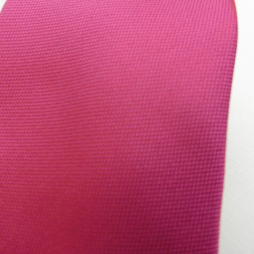Corbata fucsia micro dibujo al tono de Boccola