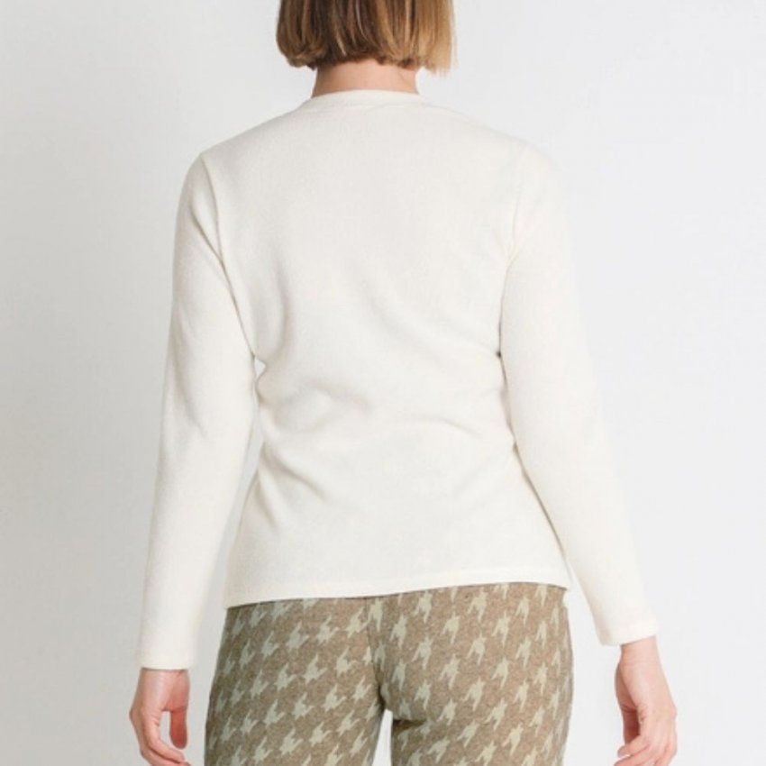 Jersey crudo de Lourdes Castillo