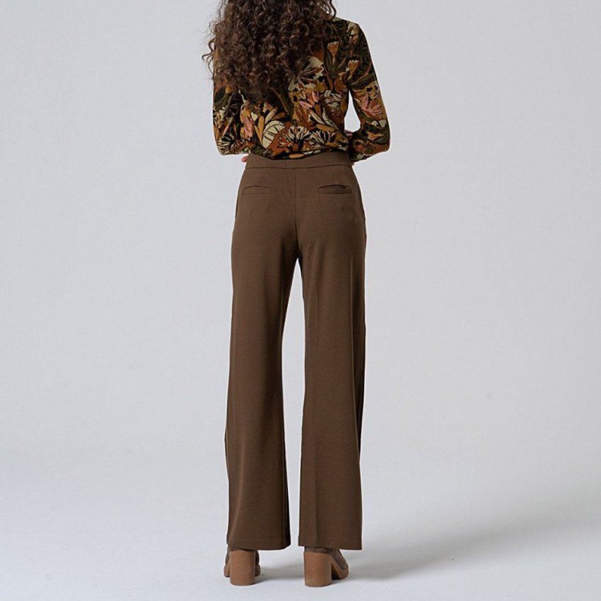 Pantalón punto marrón de Surkana