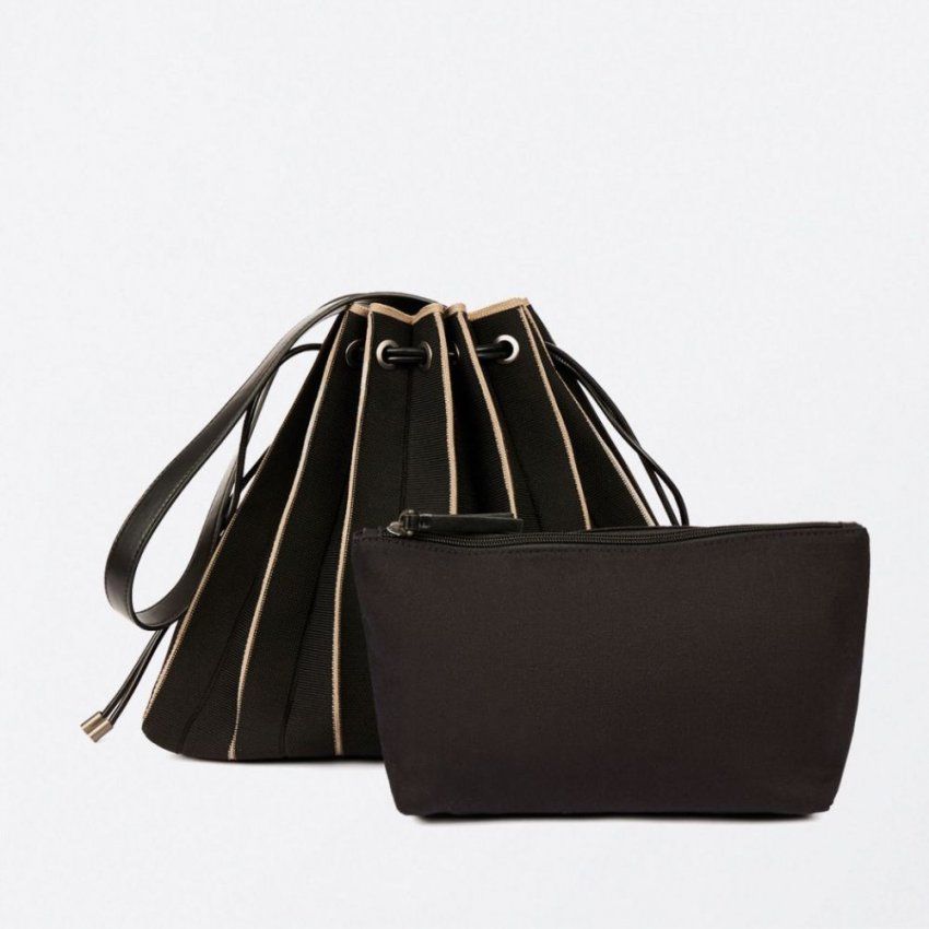 Bolso plisado de punto de Surkana