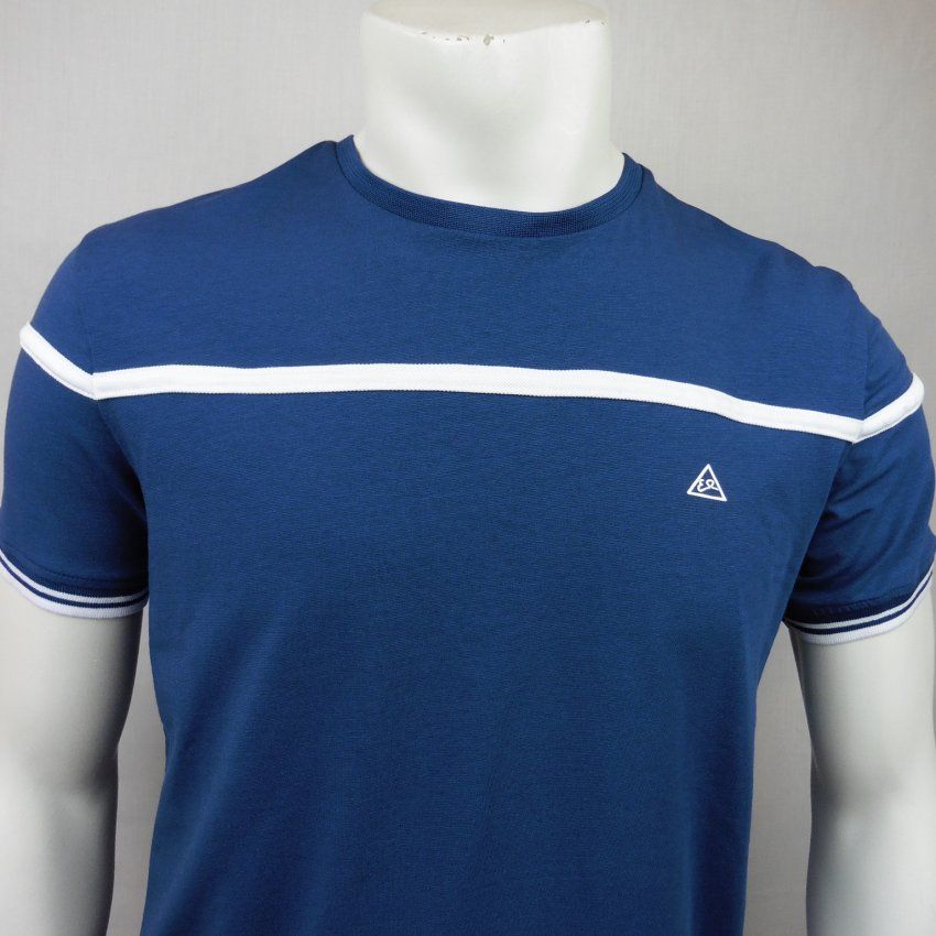 Camiseta azul sport de Yes-Zee