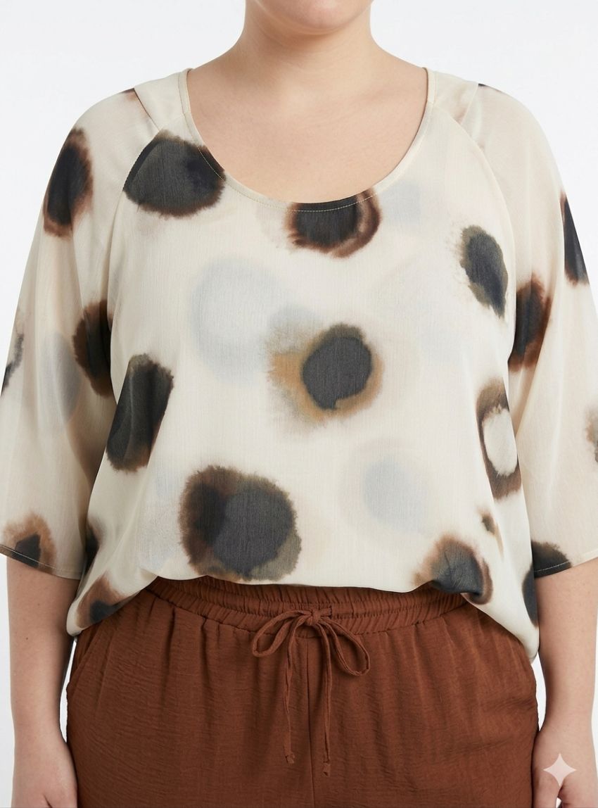 Blusa crudo manchas marrones y negras de Nayat
