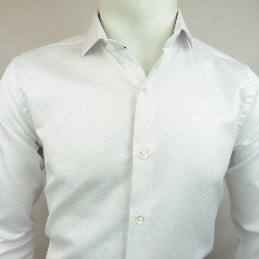 Camisa blanca relieve de Yellow Skin