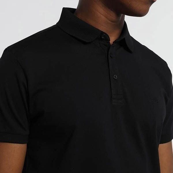Polo negro de Lois
