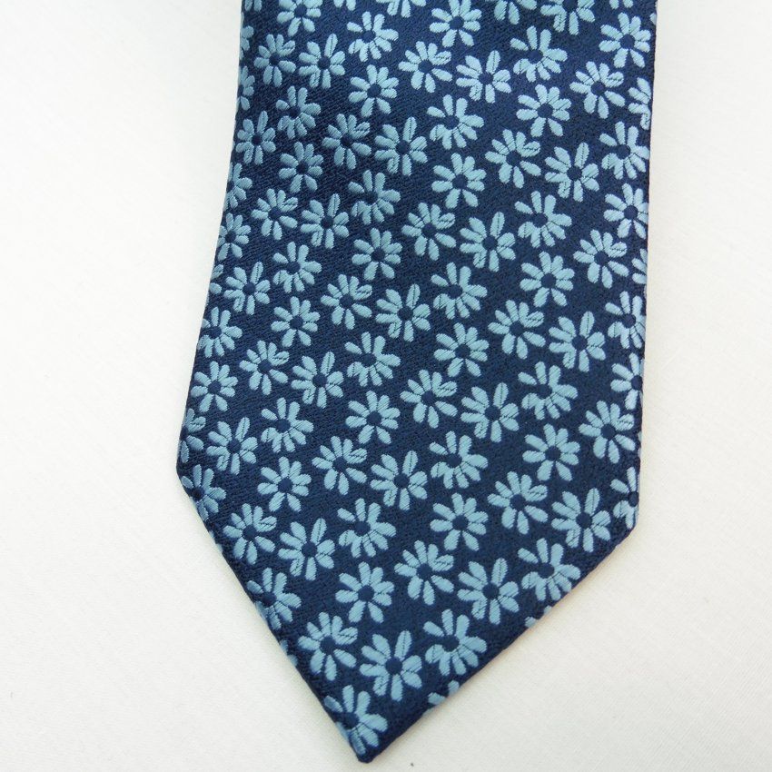 Corbata flores azules de Boccola
