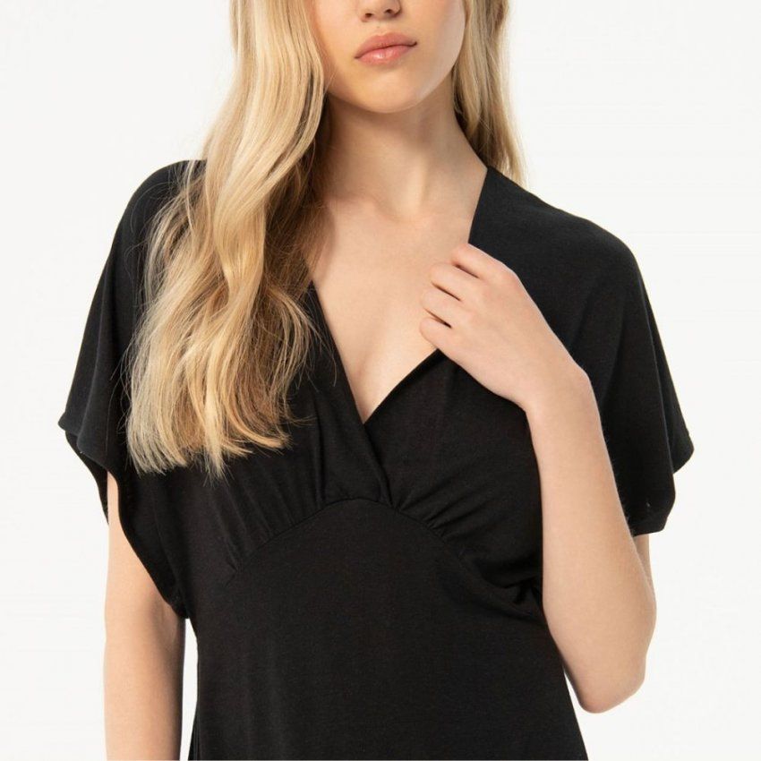 Vestido largo negro de Surkana