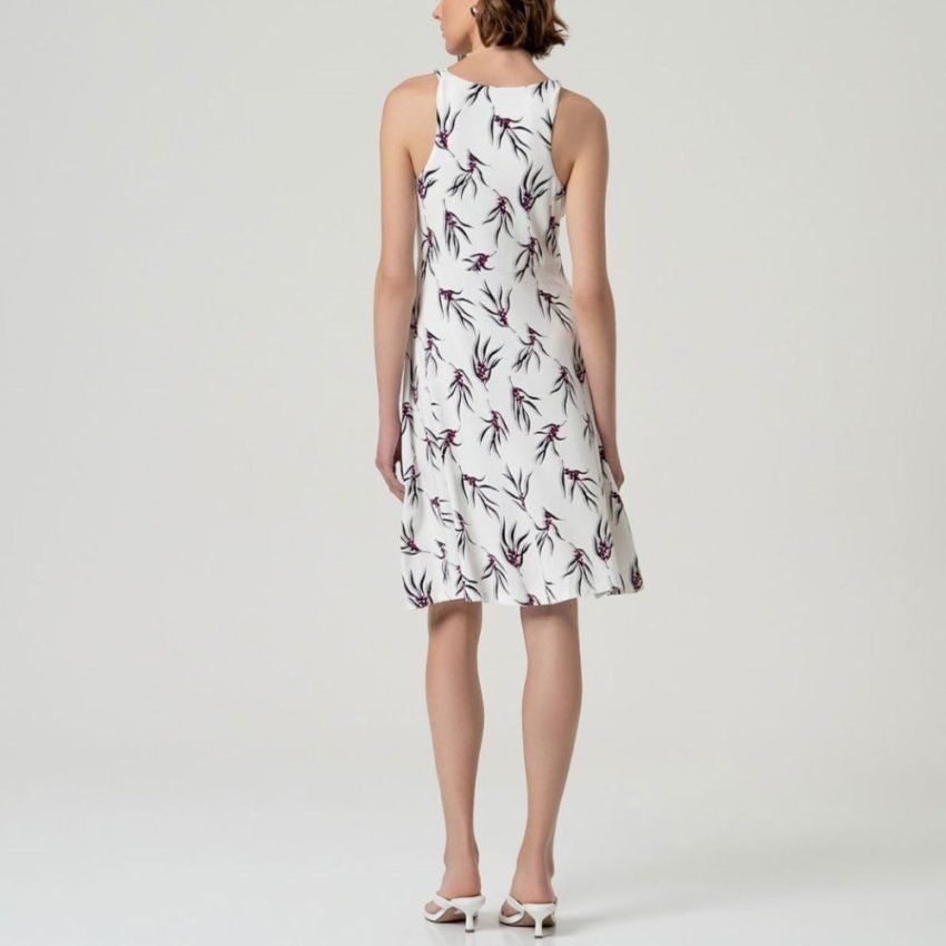 Vestido blanco estampado de Surkana