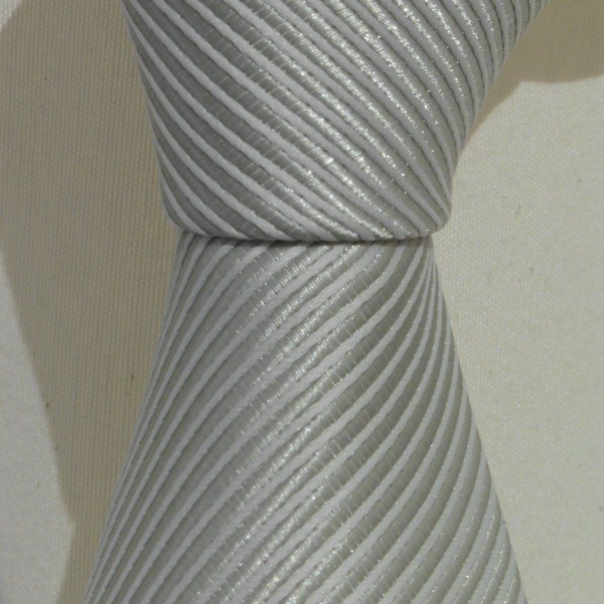 Corbata gris perla de Boccola