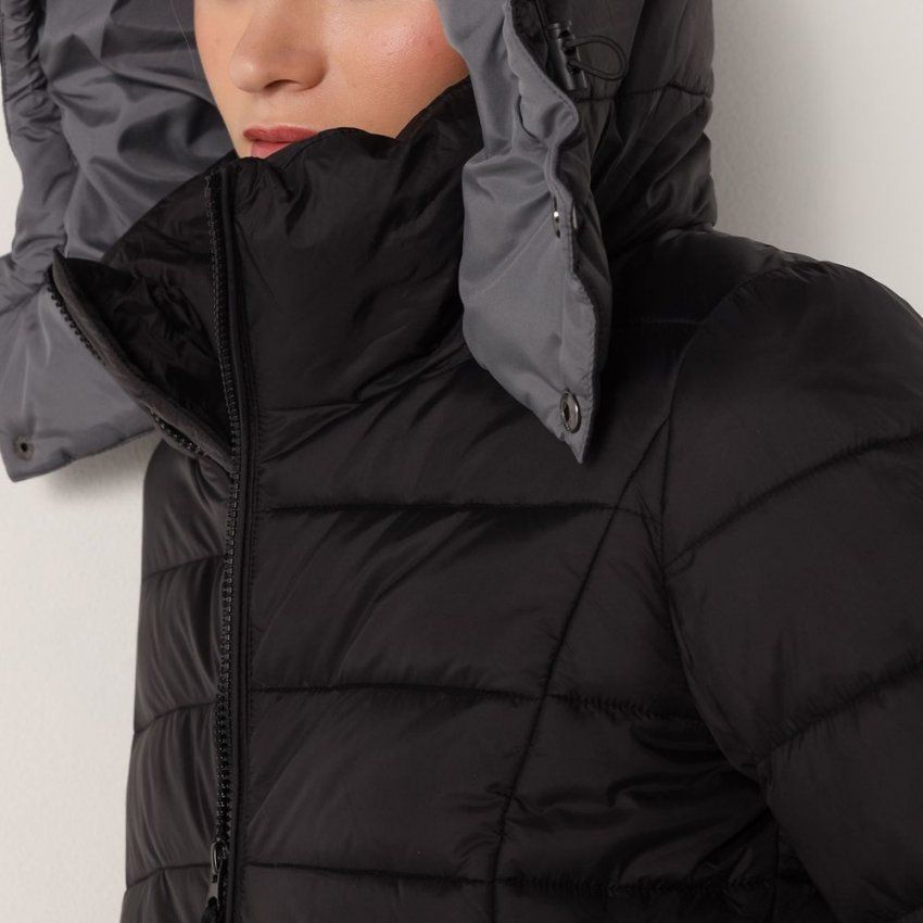 Cazadora negra acolchada de Lois