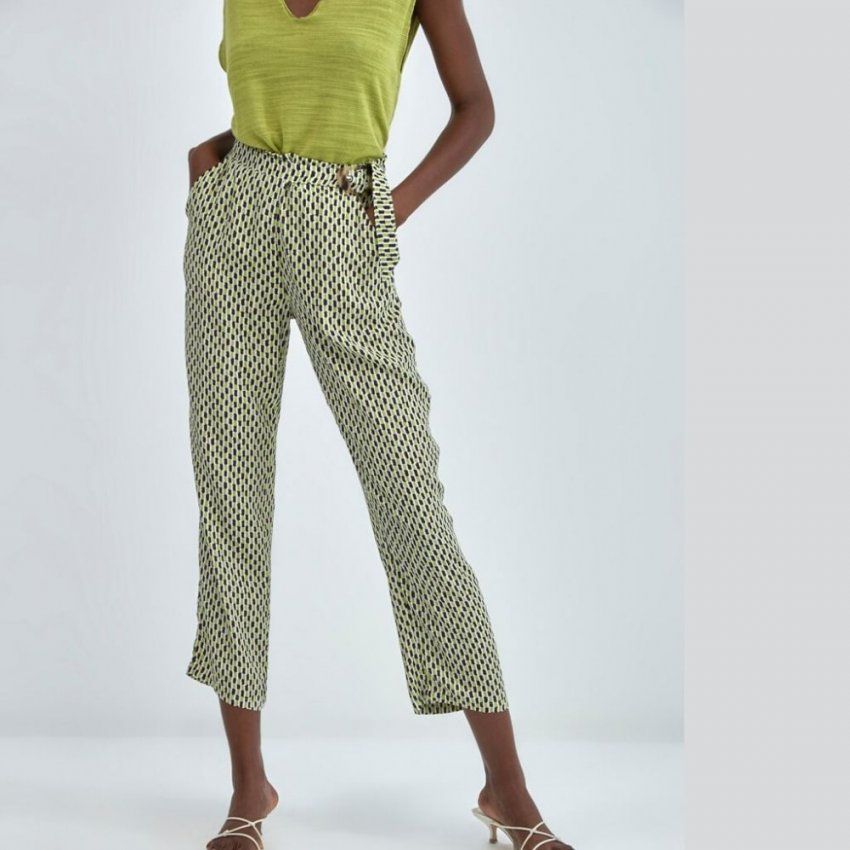 Pantalón estampado marrón y pistacho de Surkana