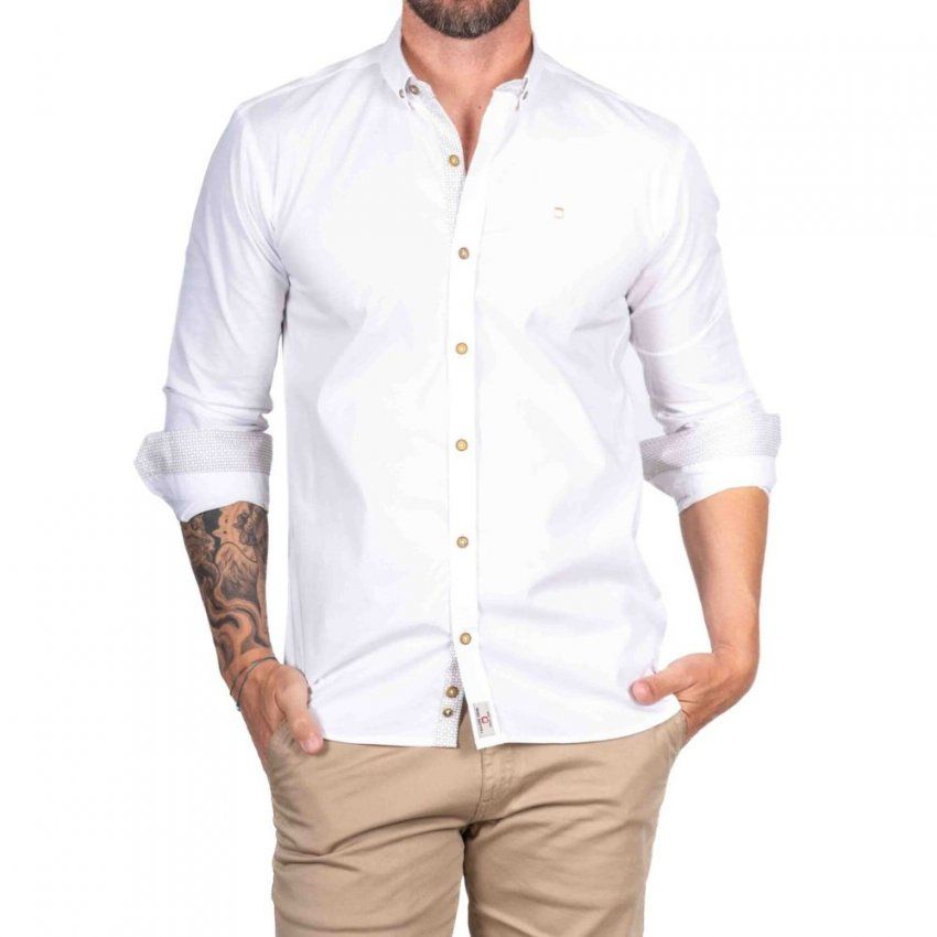 Camisa blanca con vivo mini dibujo camel de Yellow Skin