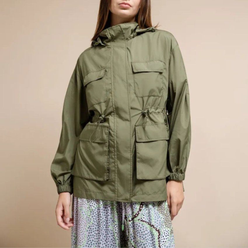 Cazadora tipo parka verde de WNT Collection
