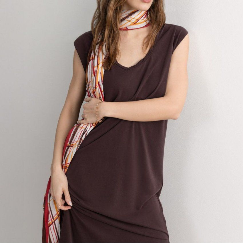 Vestido largo marrón de Surkana