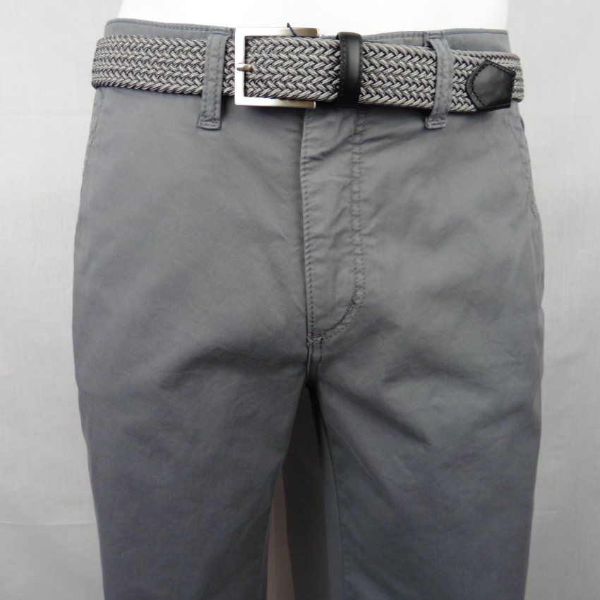 Pantalón gris de Tayron´s