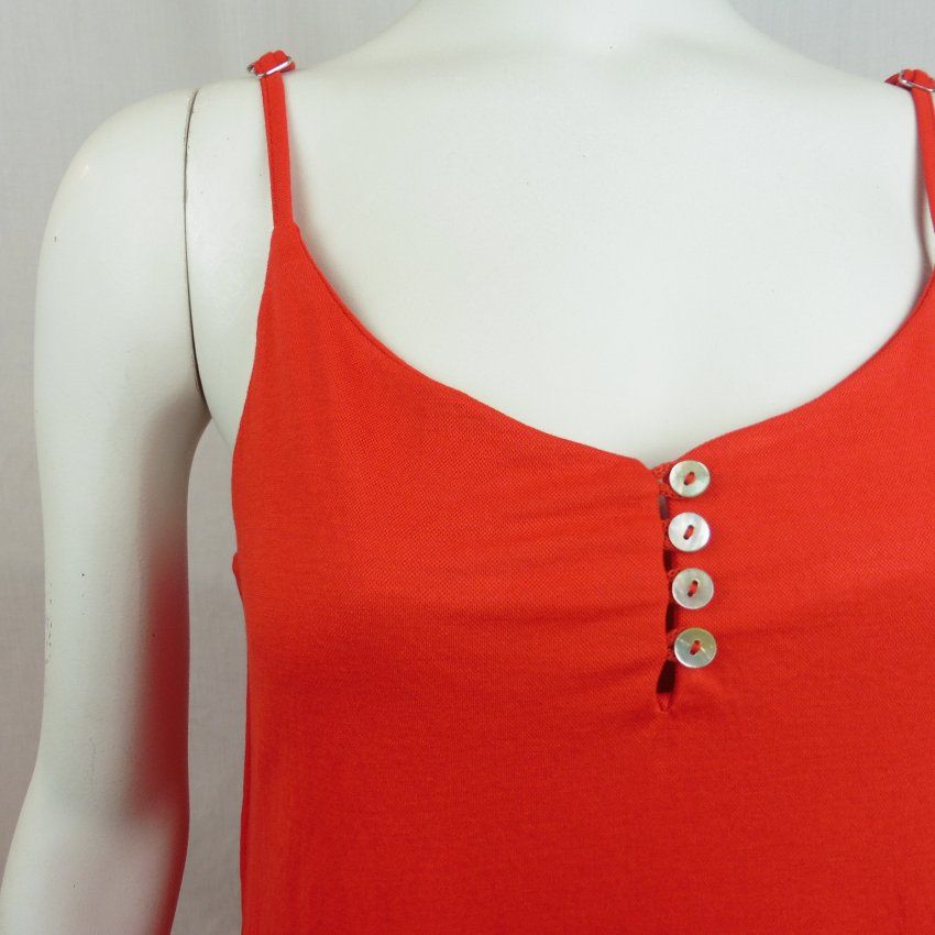 Vestido largo tirantes finos rojo de WNT Collection