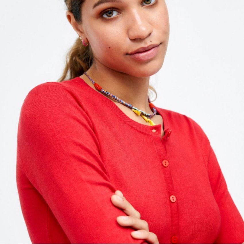 Chaqueta tricot corta roja de Surkana