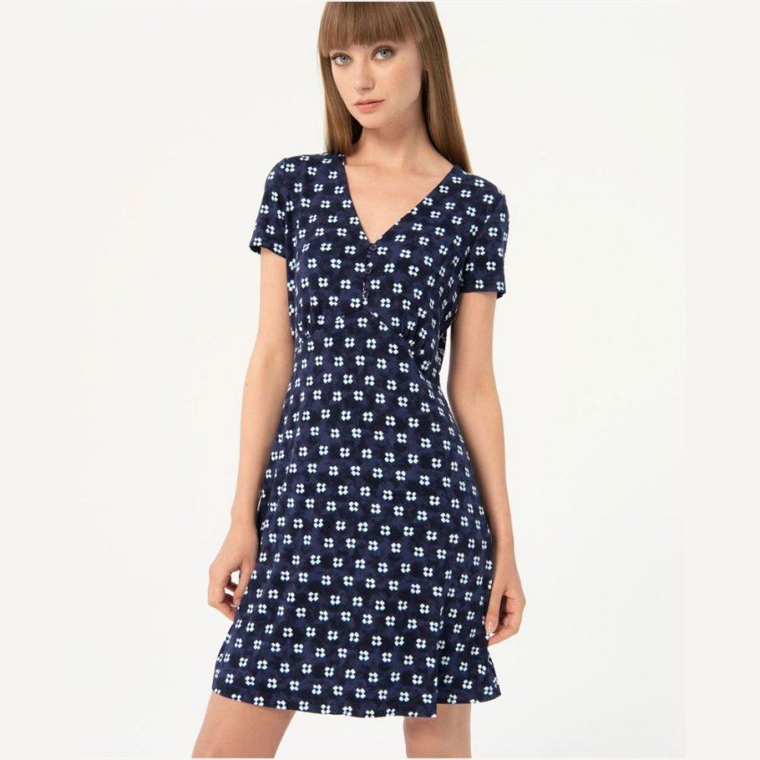 Vestido azul con dibujo blanco de Surkana