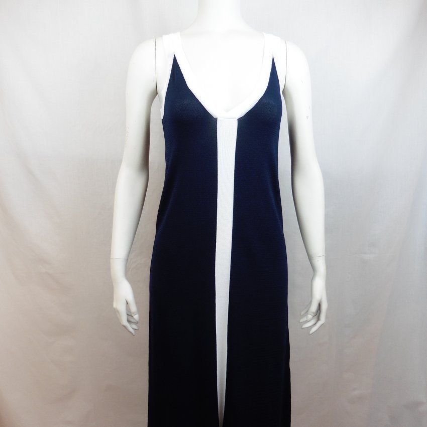 Vestido largo azul marino de punto de WNT Collection