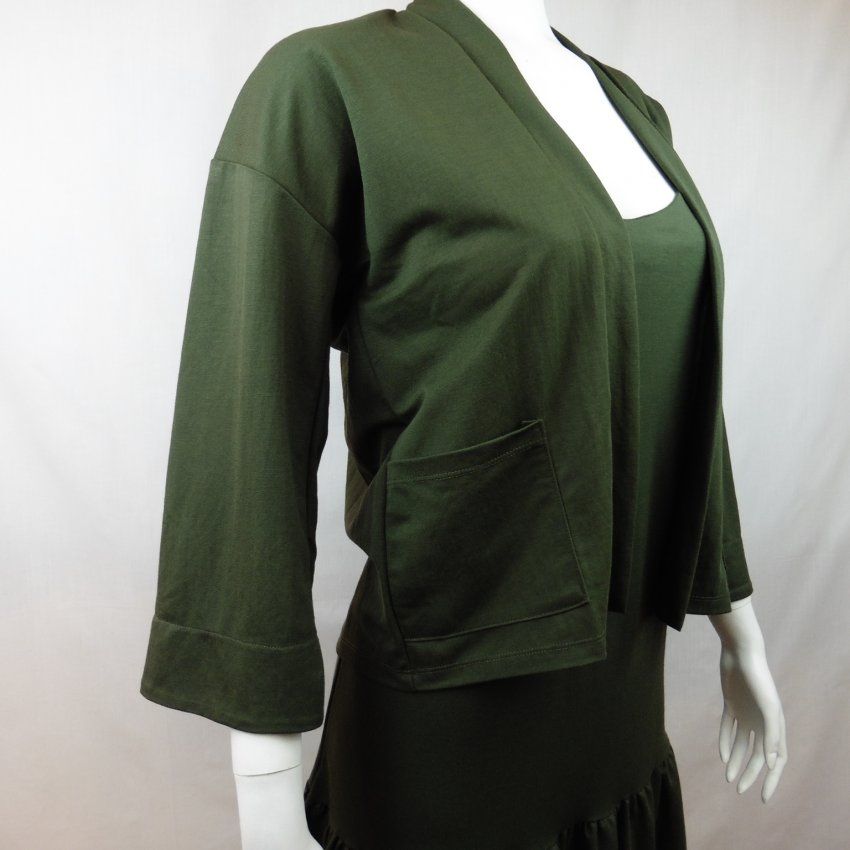 Kimono verde oscuro de WNT Collection